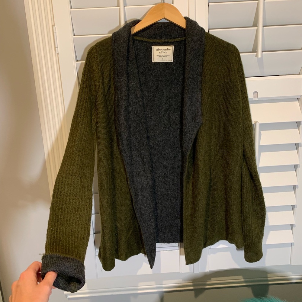 Cardigan/sweater